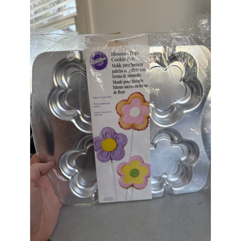Wilton Blossom Pop Cookie Treat Pan Cake Pop Birthday